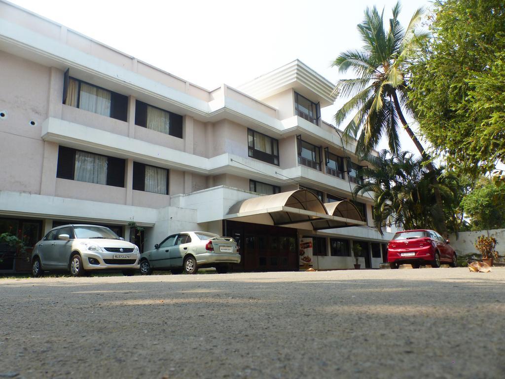 Hotel Highway Garden Kochi Eksteriør bilde
