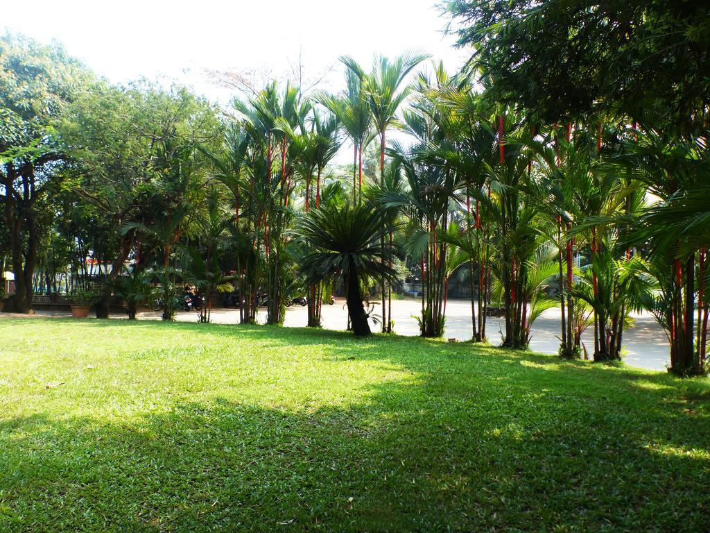 Hotel Highway Garden Kochi Eksteriør bilde